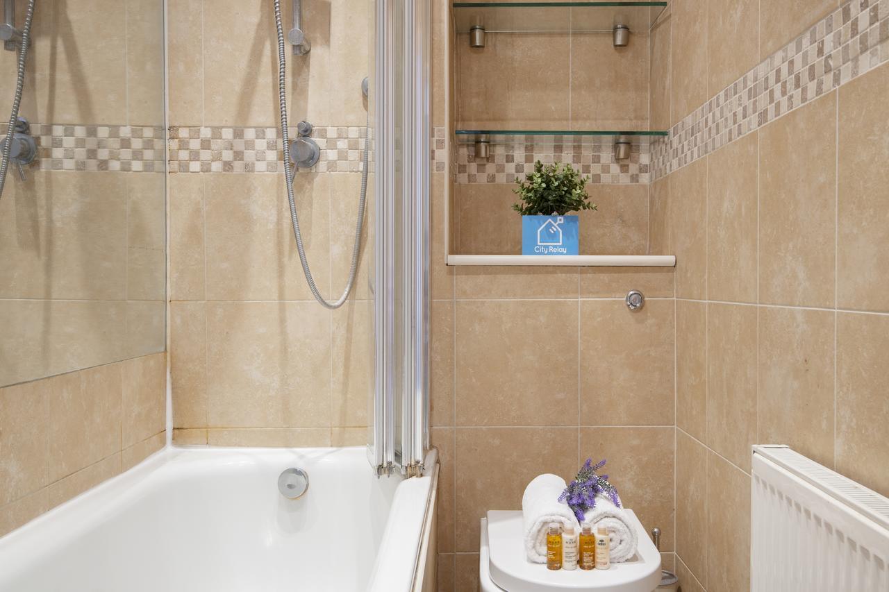 Bright Gratton Road Apartment Londyn Zewnętrze zdjęcie